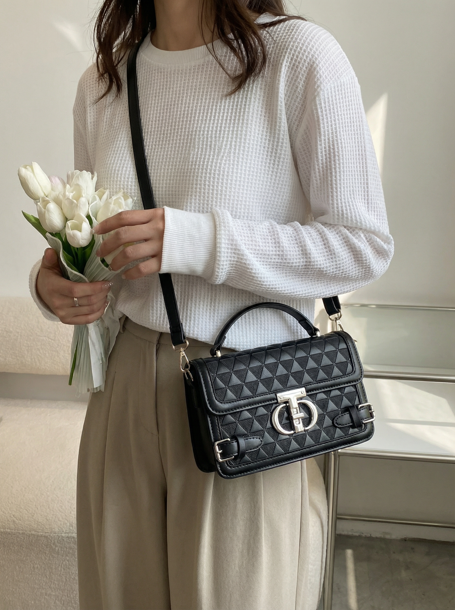 Tavaro Signature Bag